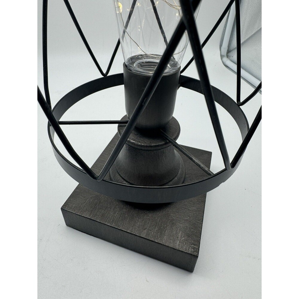 Home Led Metal Light Battery-Operated  Decoration Light 11" tall 5.75" Diameter - Picture 4 of 6